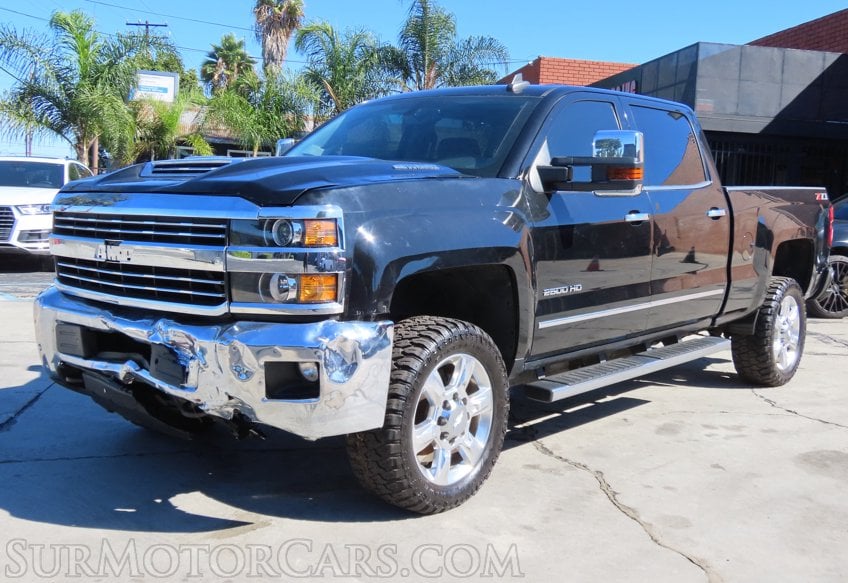 2018 Chevrolet Silverado 2500HD LTZ - Image 4