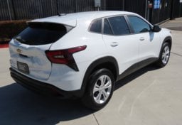 2025 Chevrolet Trax - Image 7