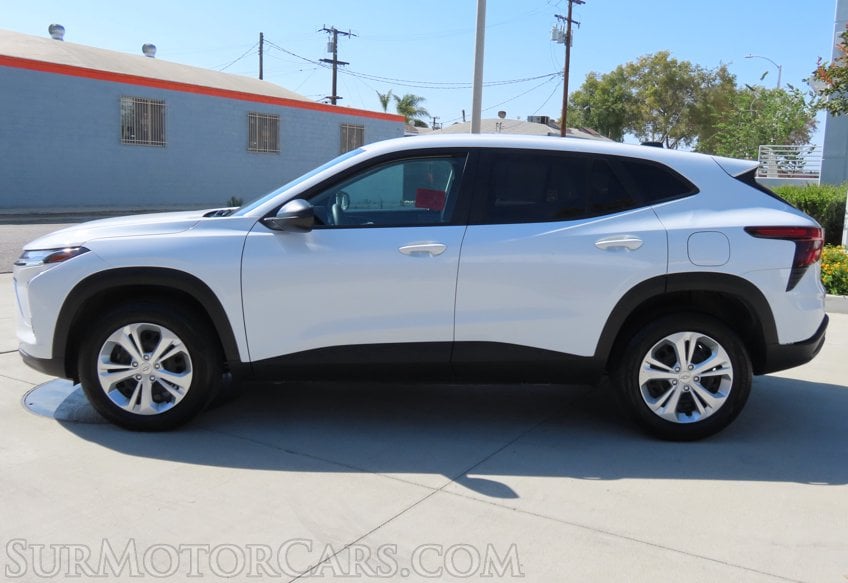 2025 Chevrolet Trax - Image 6