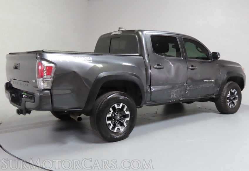 2022 Toyota Tacoma TRD Off-Road - Image 9