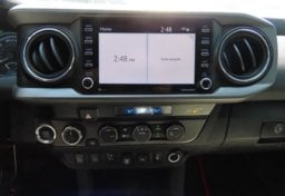2022 Toyota Tacoma TRD Off-Road - Image 44