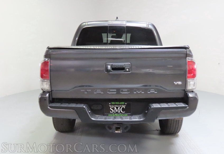2022 Toyota Tacoma TRD Off-Road - Image 11