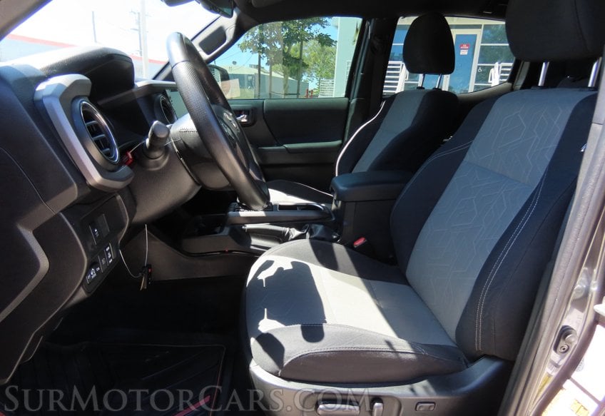 2022 Toyota Tacoma TRD Off-Road - Image 29