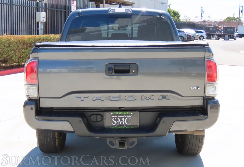 2022 Toyota Tacoma TRD Off-Road - Image 11