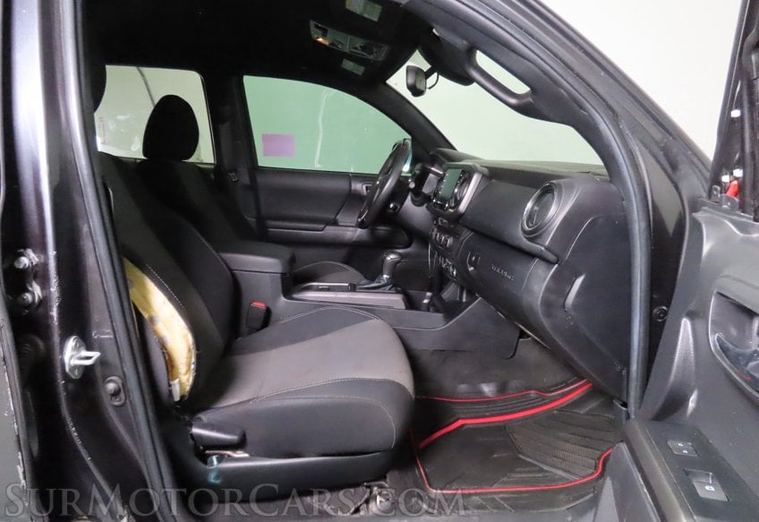 2022 Toyota Tacoma TRD Off-Road - Image 20