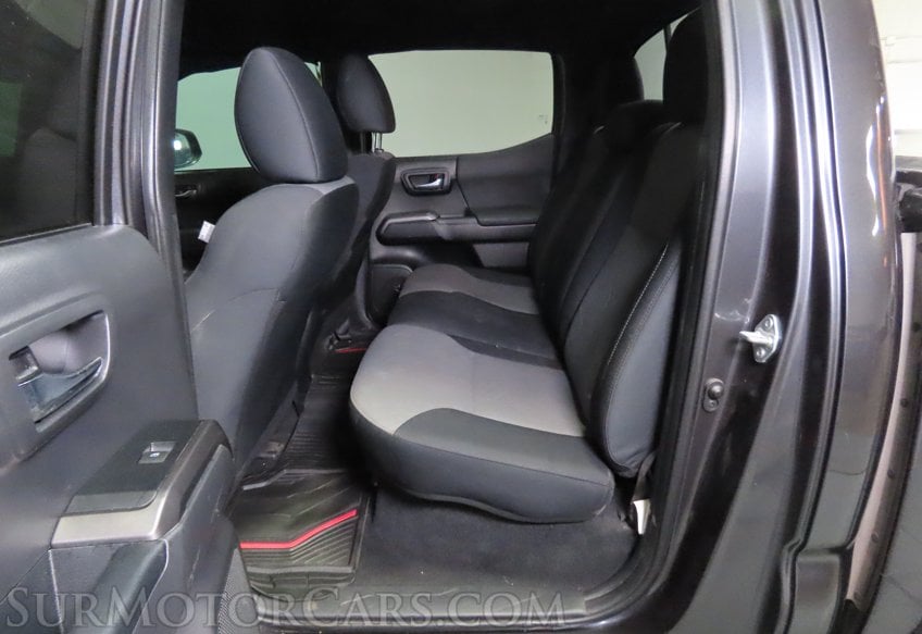 2022 Toyota Tacoma TRD Off-Road - Image 21