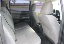 2017 Toyota Tacoma - Image 38