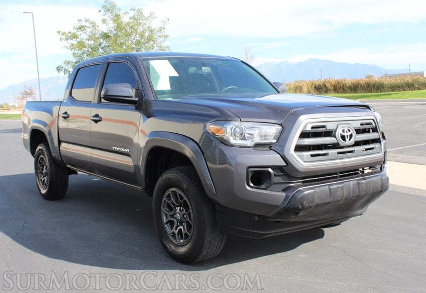 2017 Toyota Tacoma - Image 3