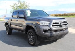 2017 Toyota Tacoma - Image 3