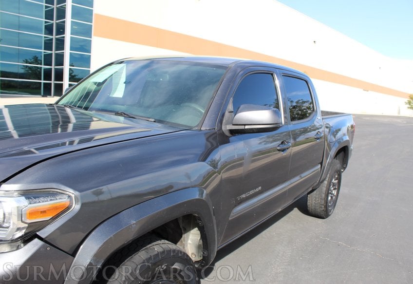 2017 Toyota Tacoma - Image 14