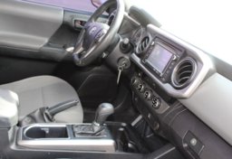 2017 Toyota Tacoma - Image 59