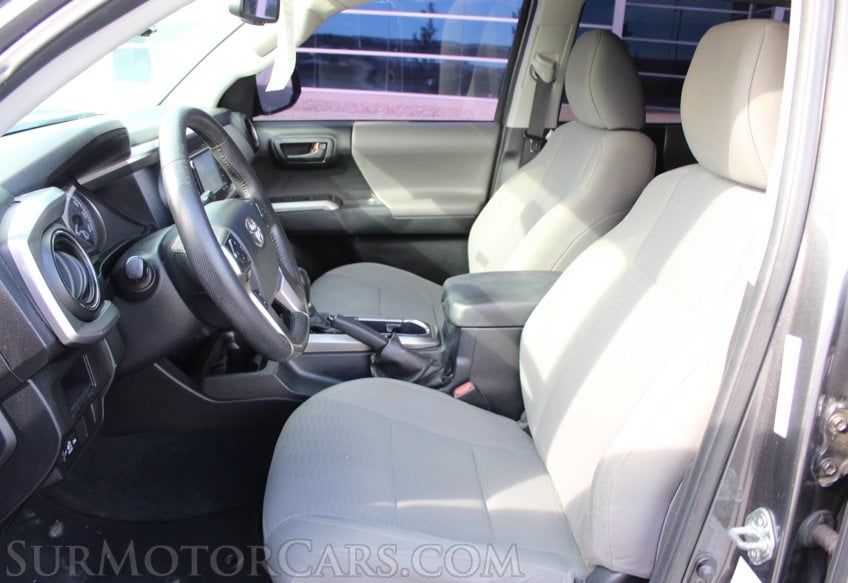 2017 Toyota Tacoma - Image 31