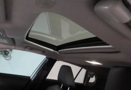 2025 Toyota Corolla Cross LE - Image 16