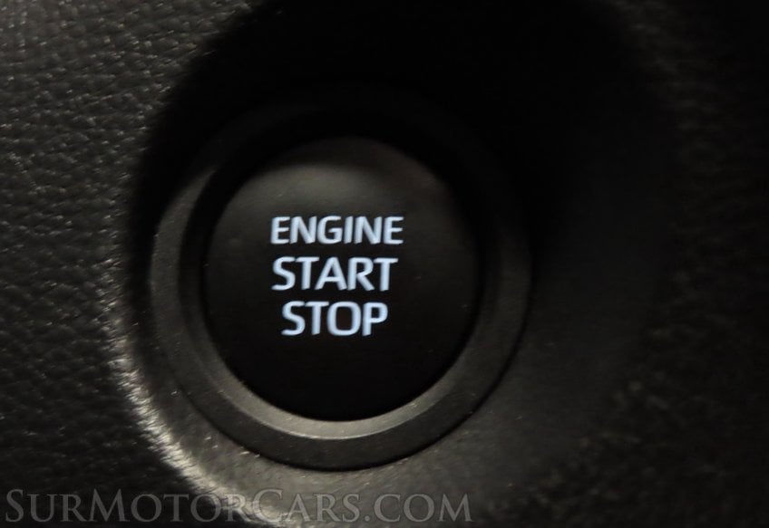 2025 Toyota Corolla Cross LE - Image 25