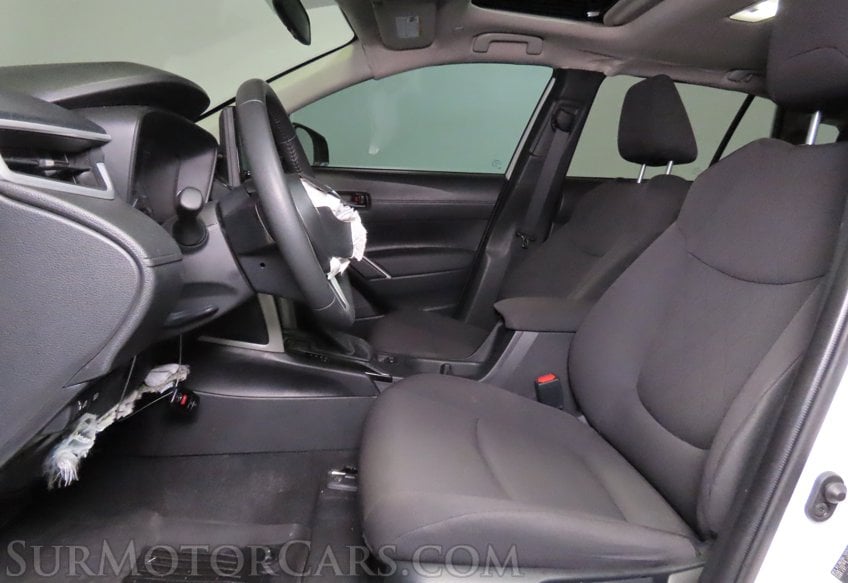 2025 Toyota Corolla Cross LE - Image 11