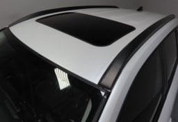 2025 Toyota Corolla Cross LE - Image 33