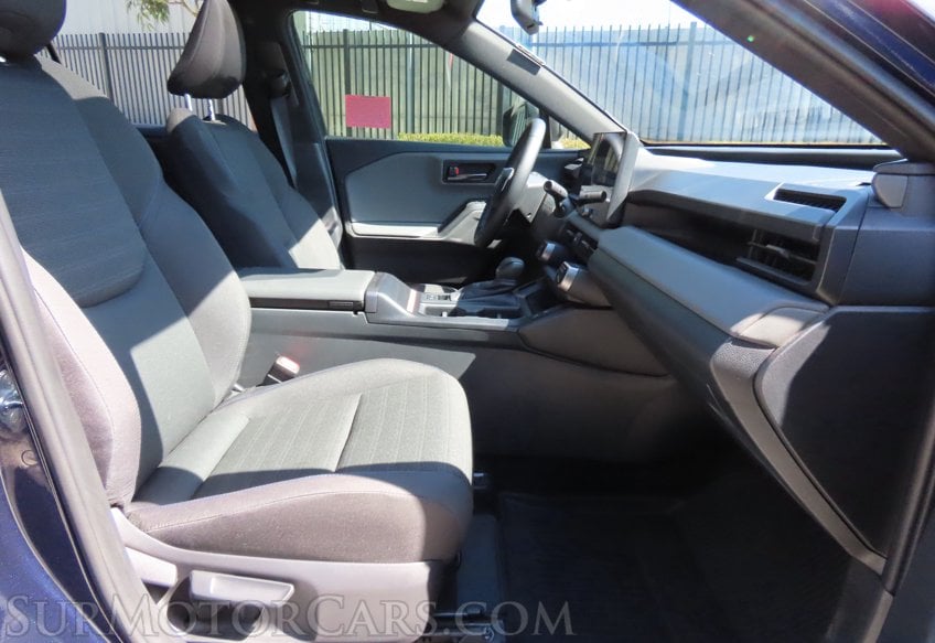 2026 Toyota RAV4 SE - Image 22