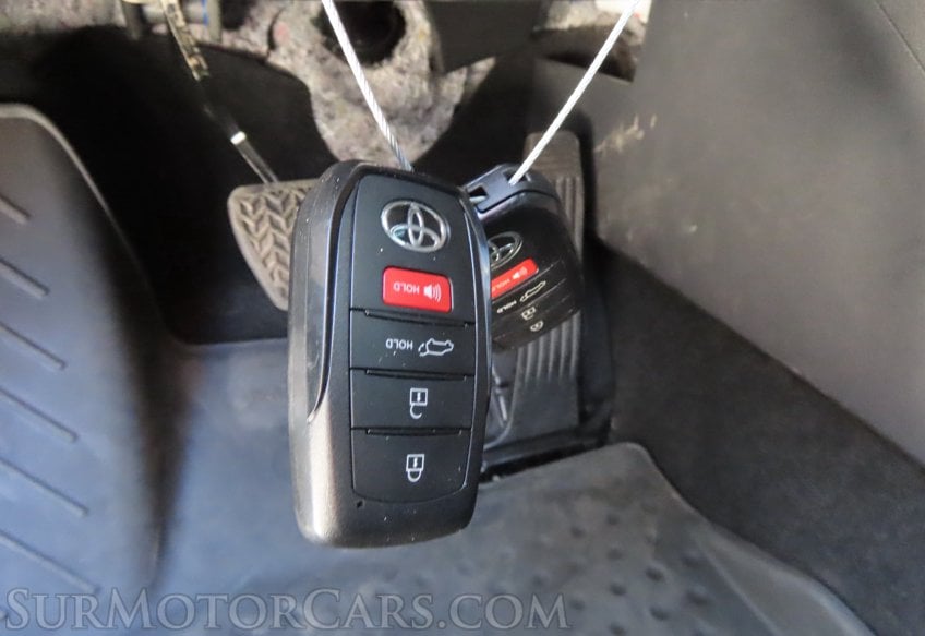 2026 Toyota RAV4 SE - Image 43
