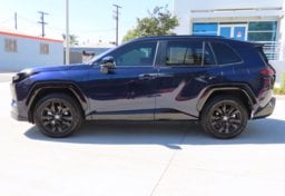 2026 Toyota RAV4 SE - Image 10