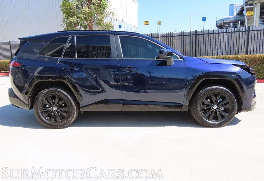 2026 Toyota RAV4 SE - Image 9