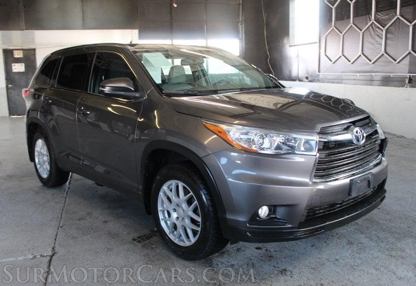 2016 Toyota Highlander AWD XLE - Image 1