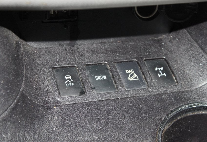 2016 Toyota Highlander AWD XLE - Image 11