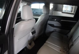 2016 Toyota Highlander AWD XLE - Image 52