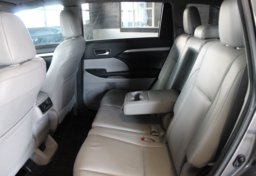 2016 Toyota Highlander AWD XLE - Image 53