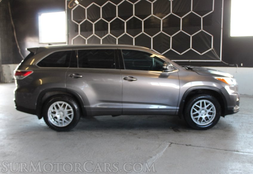 2016 Toyota Highlander AWD XLE - Image 29