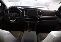 2016 Toyota Highlander AWD XLE - Image 60