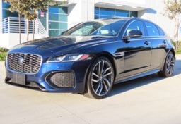 2024 Jaguar XF R-Dynamic SE - Image 4