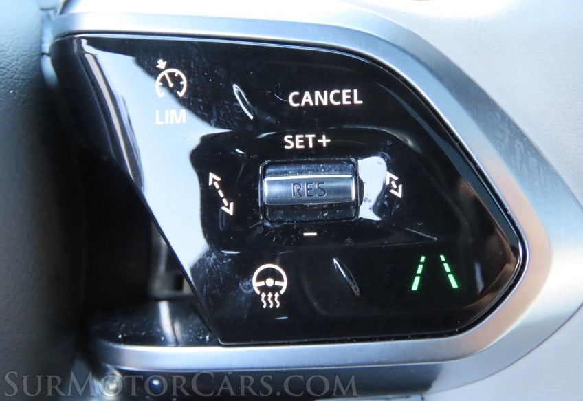 2024 Jaguar XF R-Dynamic SE - Image 29