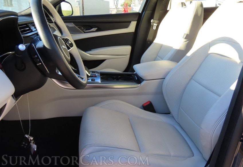 2024 Jaguar XF R-Dynamic SE - Image 40