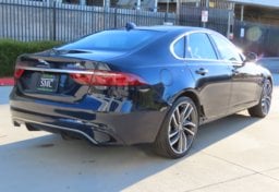 2024 Jaguar XF R-Dynamic SE - Image 8