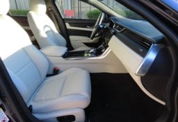 2024 Jaguar XF R-Dynamic SE - Image 14