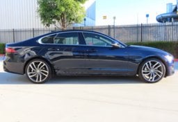 2024 Jaguar XF R-Dynamic SE - Image 6