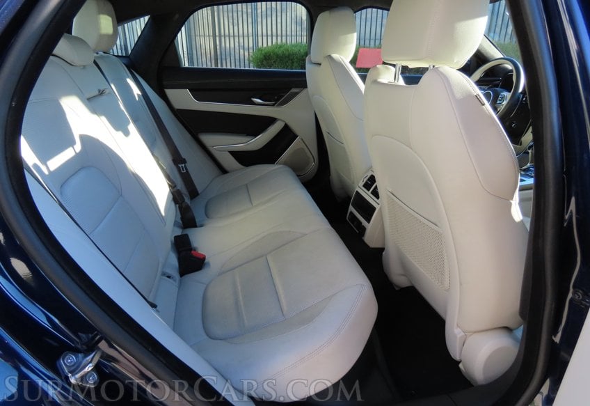 2024 Jaguar XF R-Dynamic SE - Image 16