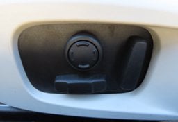 2024 Jaguar XF R-Dynamic SE - Image 36