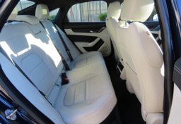 2024 Jaguar XF R-Dynamic SE - Image 17