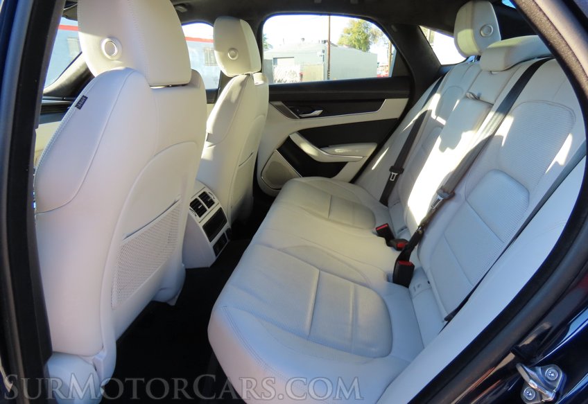 2024 Jaguar XF R-Dynamic SE - Image 43