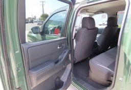 2025 Nissan Frontier SV - Image 28