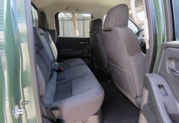 2025 Nissan Frontier SV - Image 25