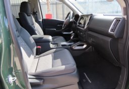 2025 Nissan Frontier SV - Image 18