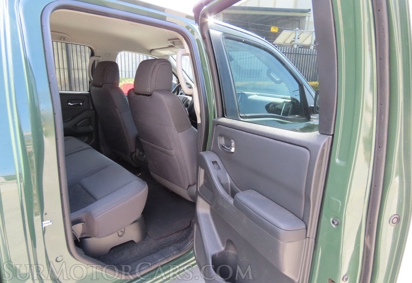 2025 Nissan Frontier SV - Image 24