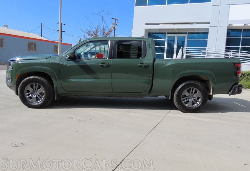 2025 Nissan Frontier SV - Image 10