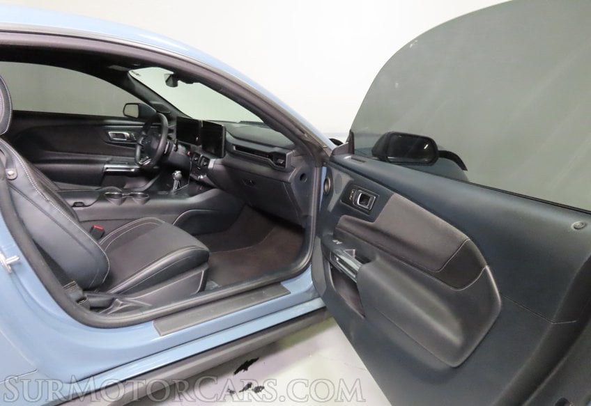 2024 Ford Mustang GT - Image 35