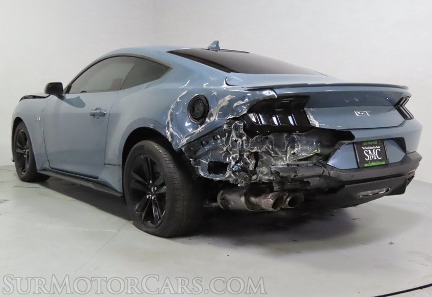 2024 Ford Mustang GT - Image 42