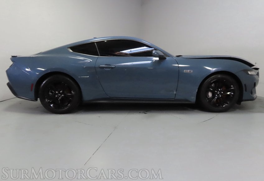 2024 Ford Mustang GT - Image 5