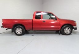 2003 Toyota Tacoma SR5 - Image 6