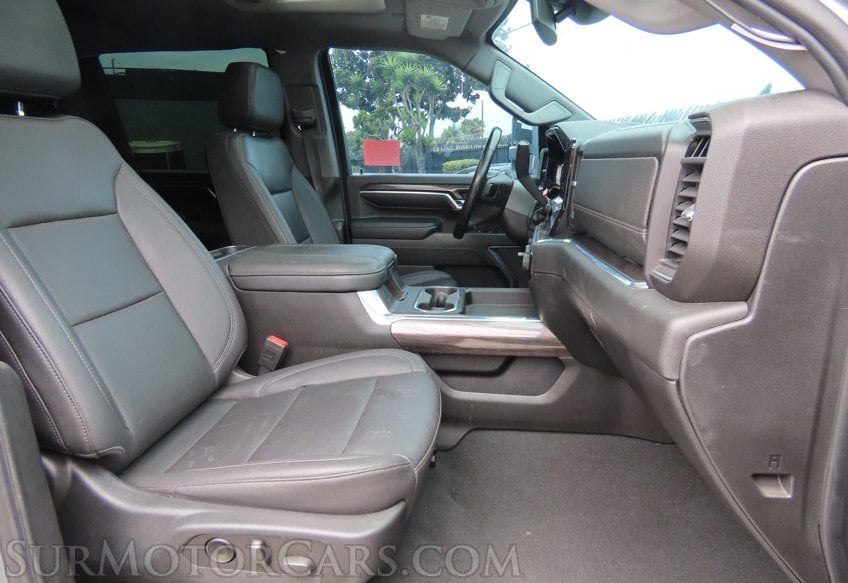 2024 Chevrolet Silverado 2500HD LTZ - Image 28
